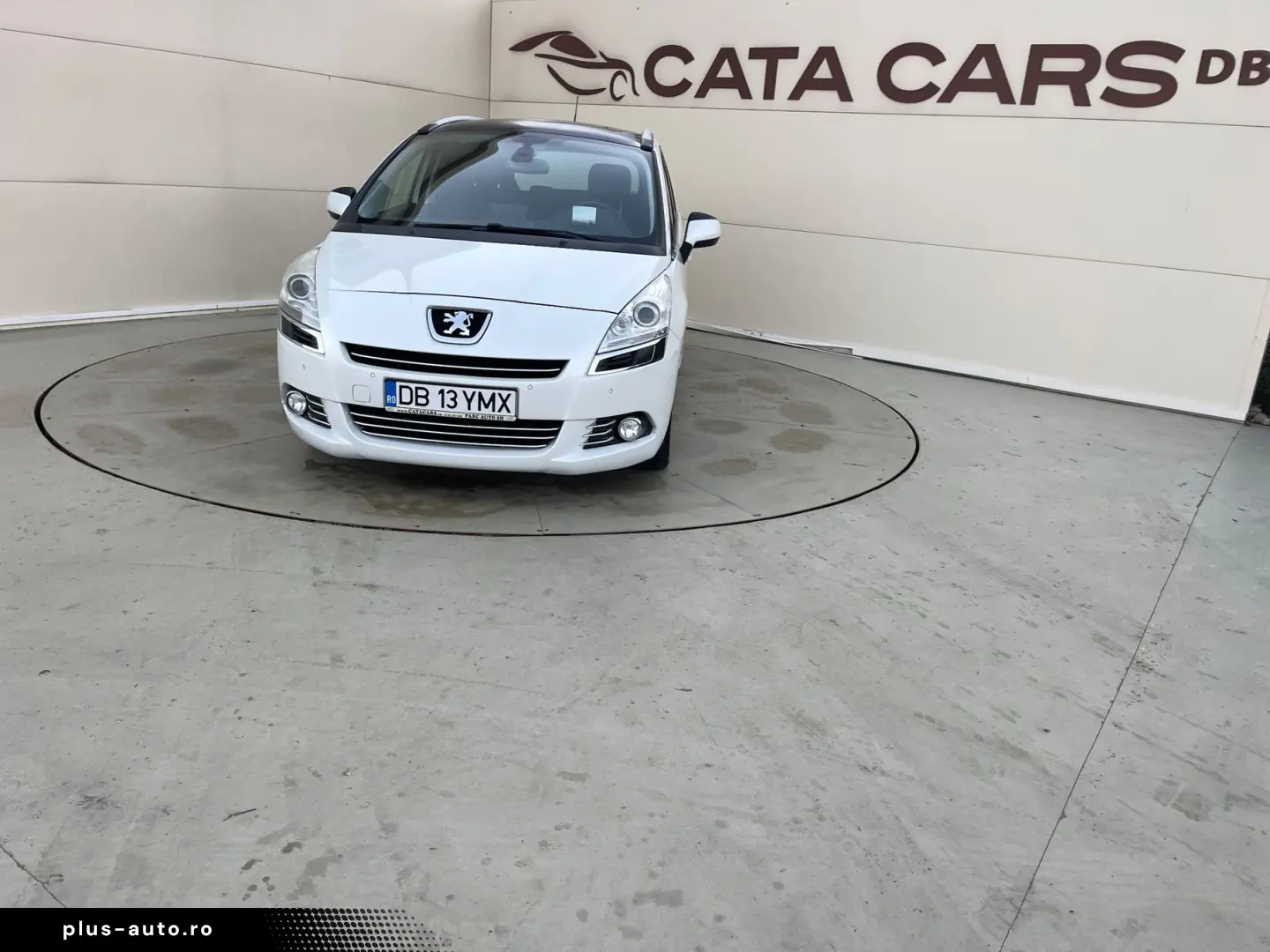 Peugeot 5008 2.0HDI  150CP  Panoramic  Navi  Head Up  Pilot
