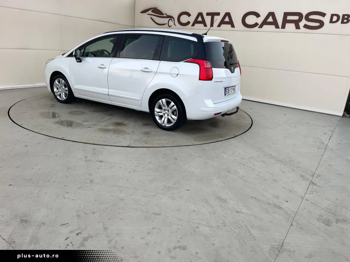Peugeot 5008 2.0HDI  150CP  Panoramic  Navi  Head Up  Pilot