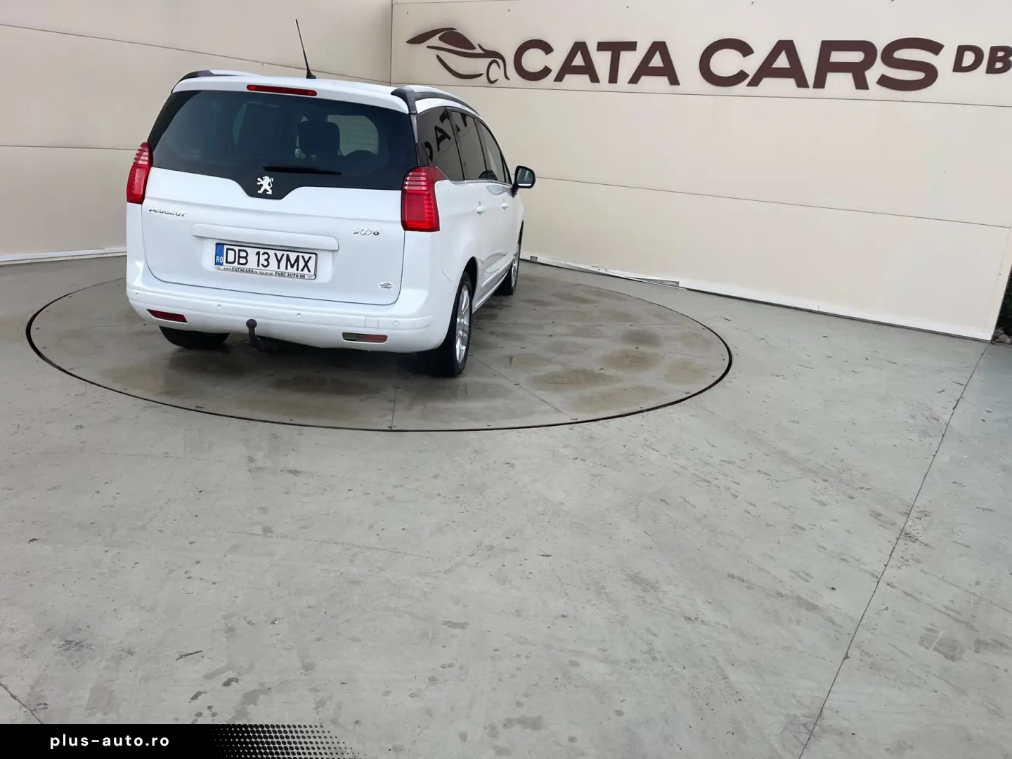 Peugeot 5008 2.0HDI  150CP  Panoramic  Navi  Head Up  Pilot