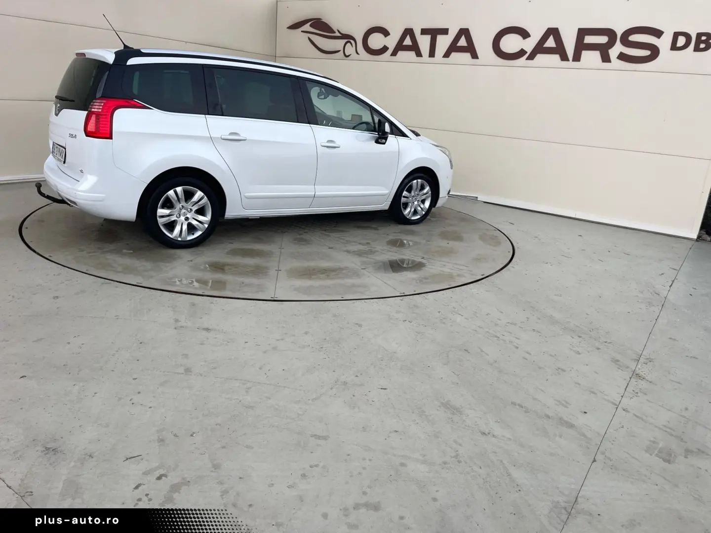 Peugeot 5008 2.0HDI  150CP  Panoramic  Navi  Head Up  Pilot