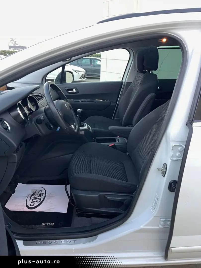 Peugeot 5008 2.0HDI  150CP  Panoramic  Navi  Head Up  Pilot