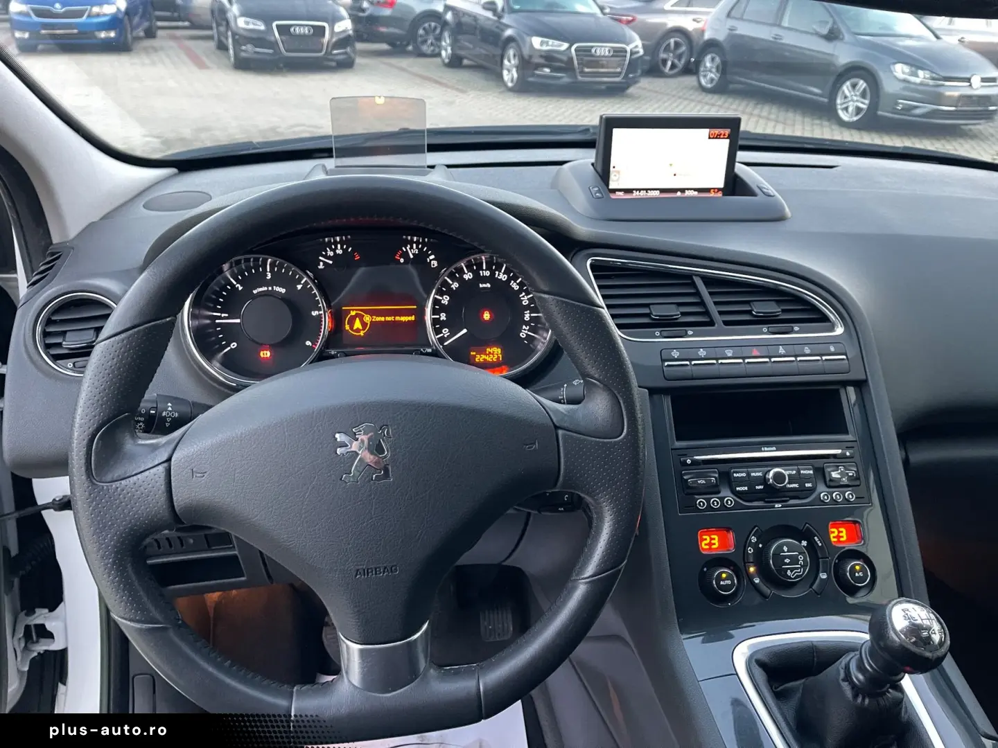 Peugeot 5008 2.0HDI  150CP  Panoramic  Navi  Head Up  Pilot