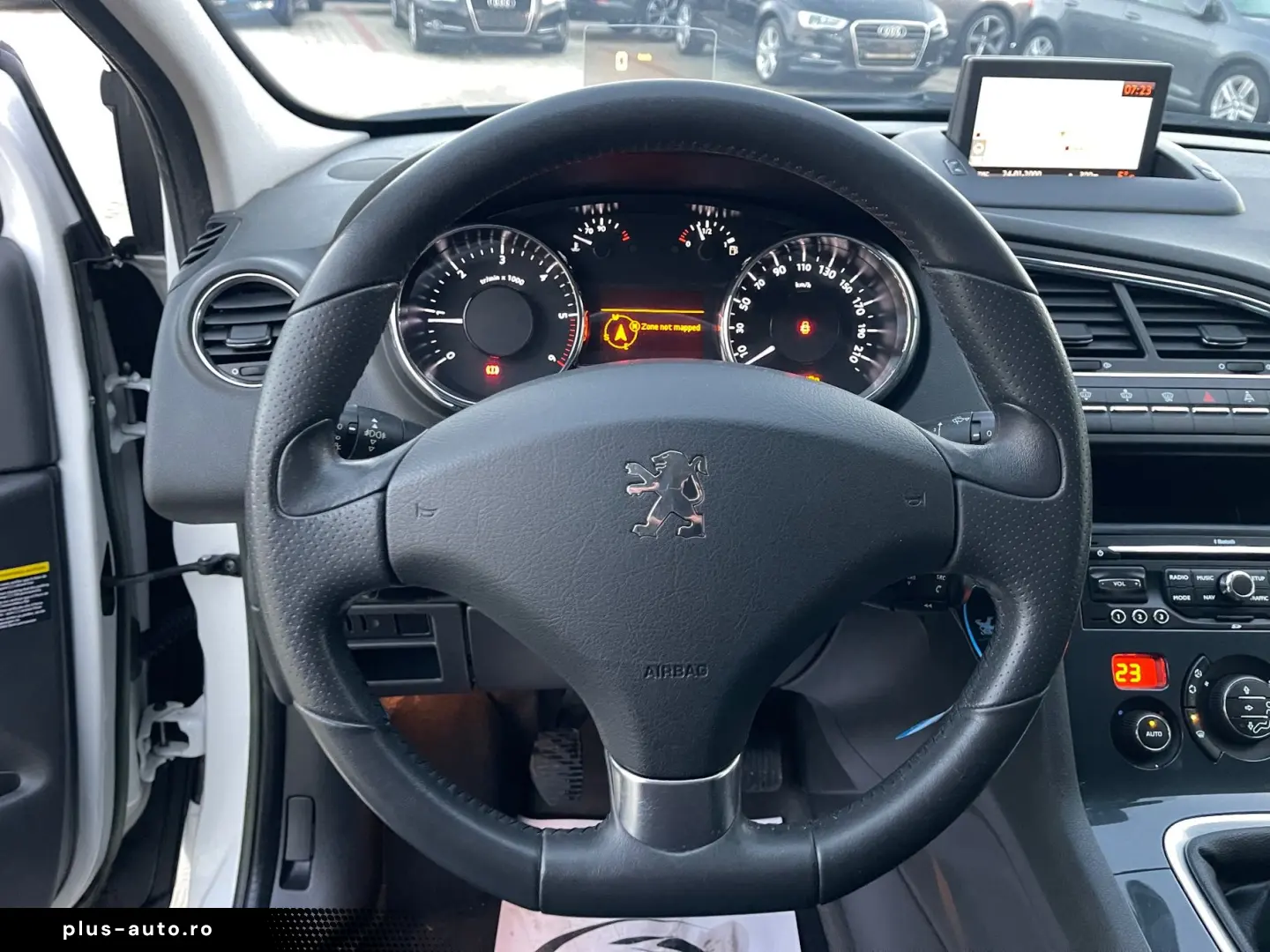 Peugeot 5008 2.0HDI  150CP  Panoramic  Navi  Head Up  Pilot