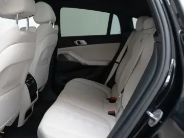 BMW X6 xDrive30d M Sport - 1J BMW Gar. - 279€ mtl.