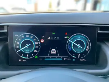 HYUNDAI TUCSON 1.6 T-GDI Trend Plug-In Hybrid 4WD el.HK