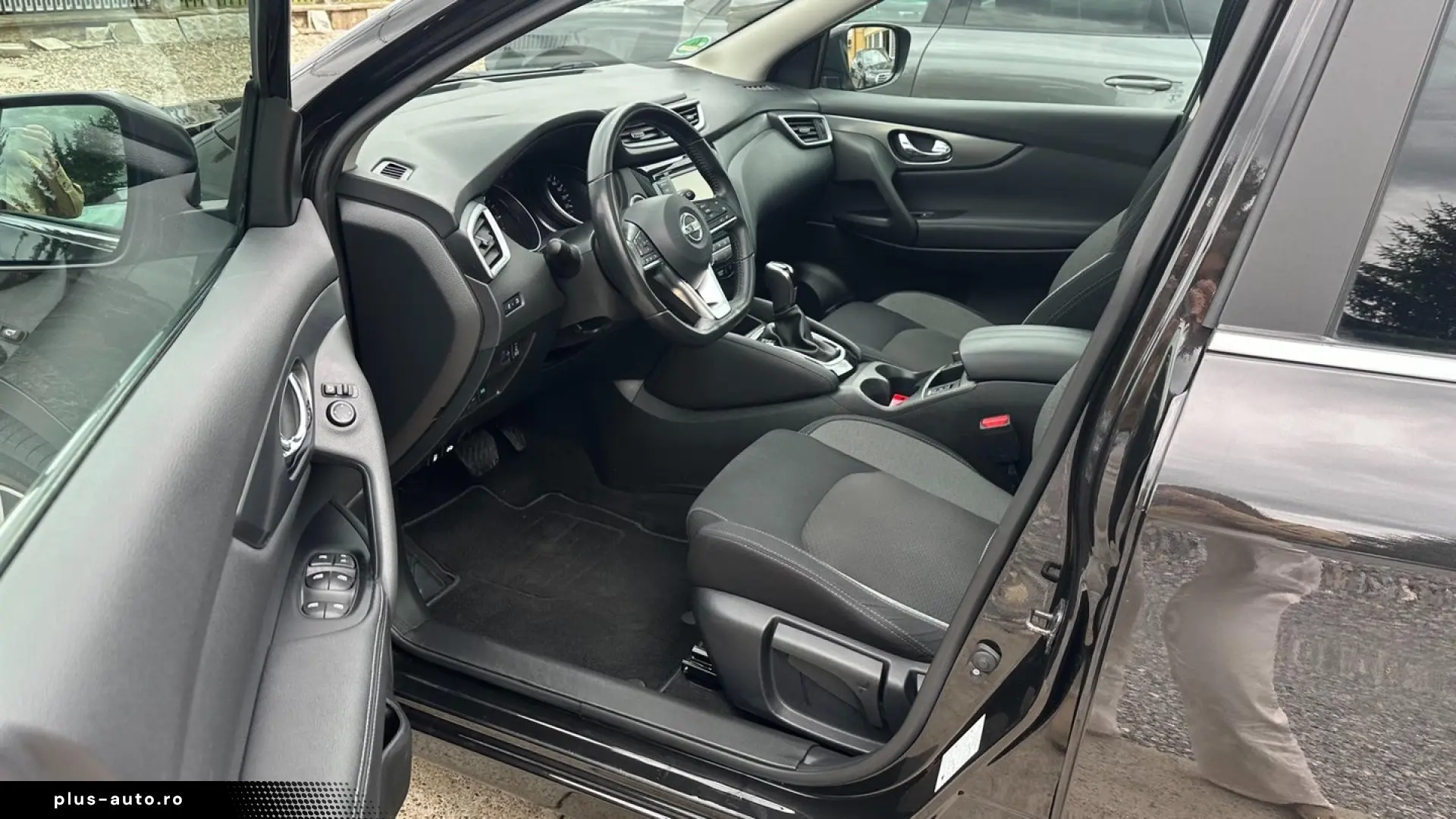 Nissan Qashqai 1.7D 150CP ALL MODE 4X4-I X-TRONIC N-Connecta