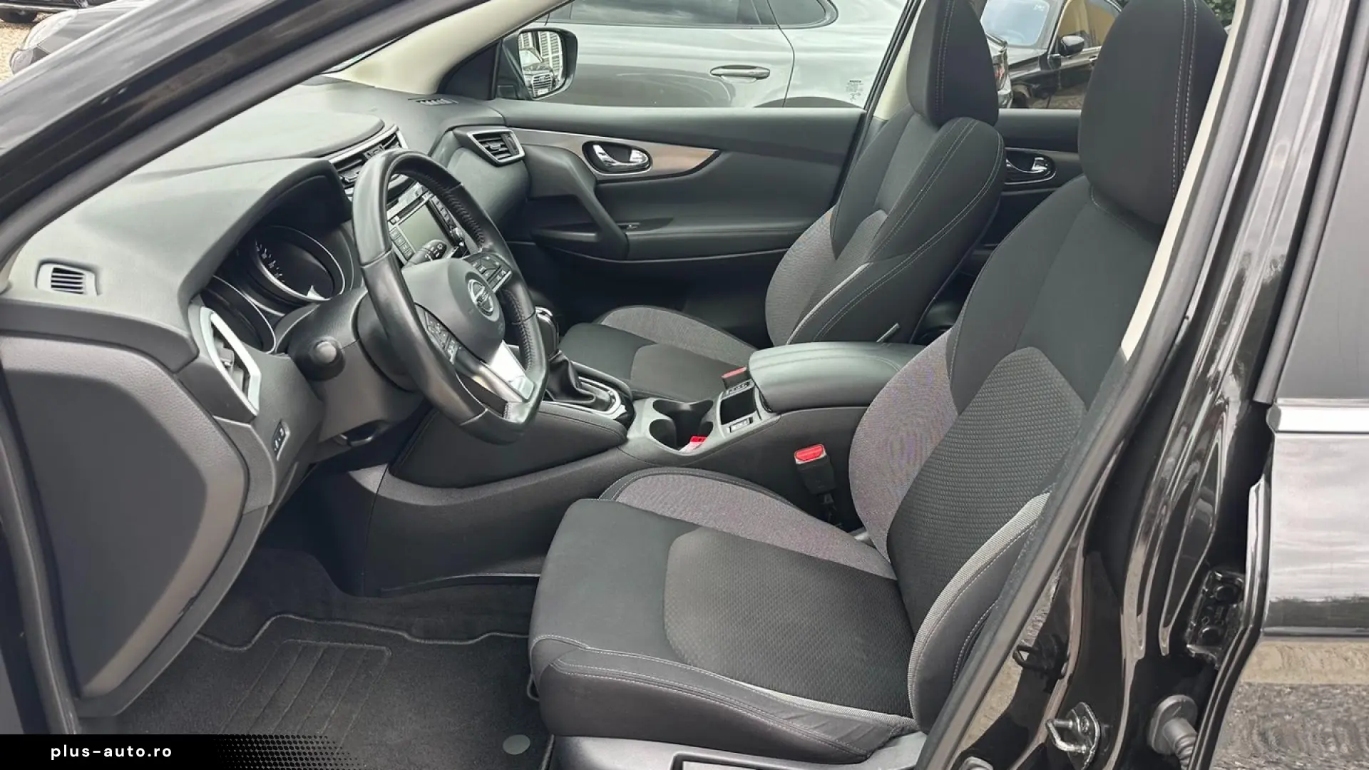 Nissan Qashqai 1.7D 150CP ALL MODE 4X4-I X-TRONIC N-Connecta