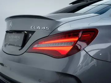 MERCEDES-BENZ CLA 45 AMG Coupé 4-Matic 7G DCT H&K Pano