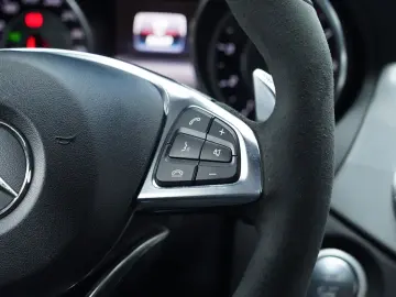 MERCEDES-BENZ CLA 45 AMG Coupé 4-Matic 7G DCT H&K Pano