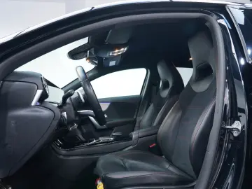 MERCEDES-BENZ A 180 d 3xAMG Distr  8G Nightp KeyGo
