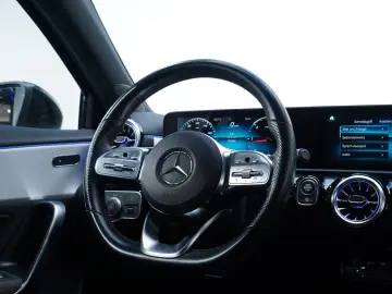 MERCEDES-BENZ A 180 d 3xAMG Distr  8G Nightp KeyGo