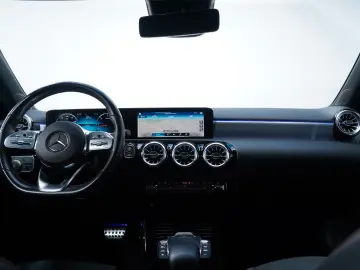 MERCEDES-BENZ A 180 d 3xAMG Distr  8G Nightp KeyGo