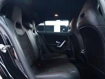MERCEDES-BENZ A 180 d 3xAMG Distr  8G Nightp KeyGo