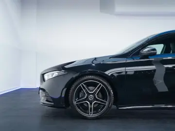 MERCEDES-BENZ A 180 d 3xAMG Distr  8G Nightp KeyGo