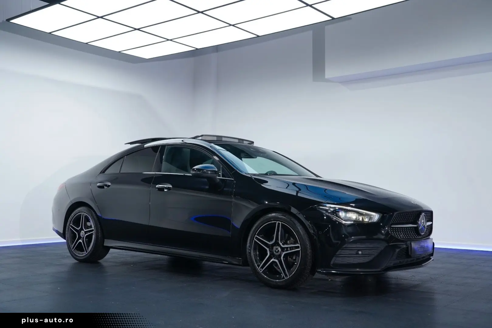 MERCEDES-BENZ CLA 180 3xAMG PANO MEM MBEAM KEYLESS