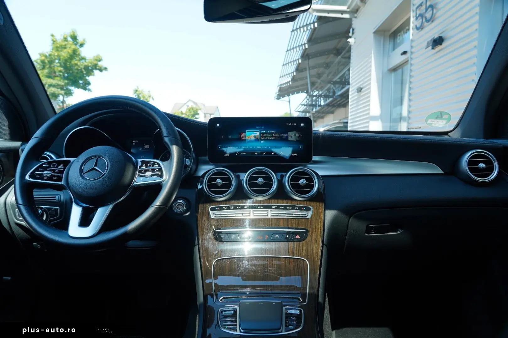 MERCEDES-BENZ GLC 220 d 4Matic AMG-Line Distr Led