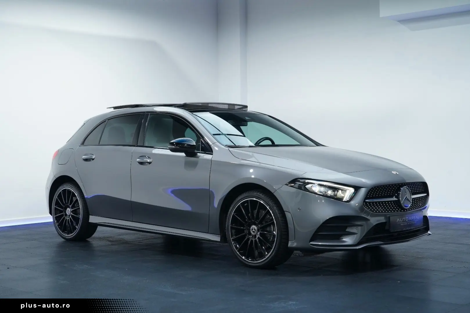 MERCEDES-BENZ A 250e 3xAMG Hybrid Pano Night KeyGo Distr