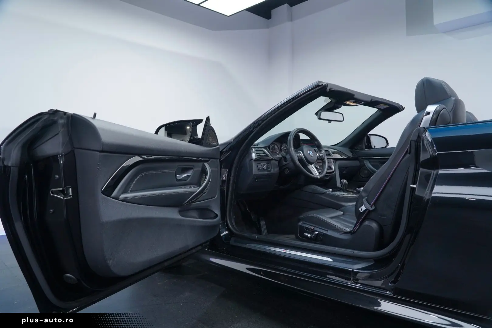 BMW M4 Competition Cabrio LED 20  360