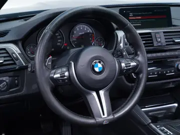 BMW M4 Competition Cabrio LED 20  360