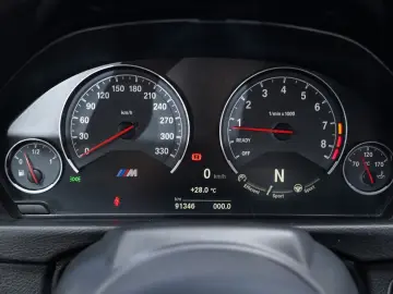 BMW M4 Competition Cabrio LED 20  360