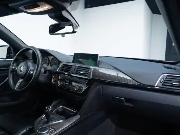 BMW M4 Competition Cabrio LED 20  360