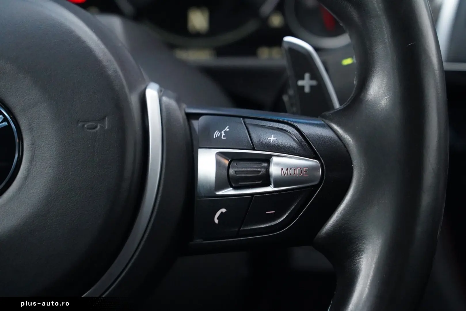 BMW M4 Competition Cabrio LED 20  360