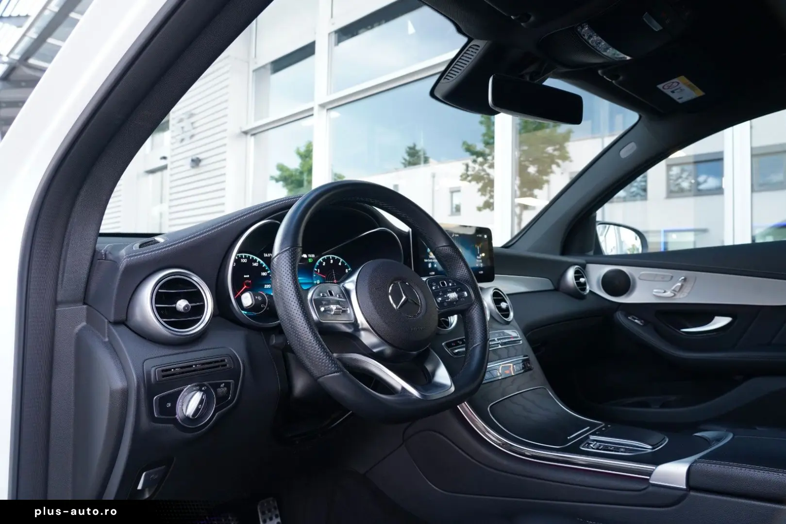 MERCEDES GLC 300 de 4M Coupé 3xAMG MBEAM 9G MEMORY