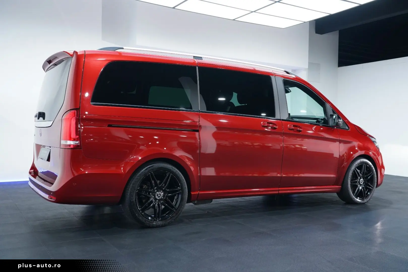 MERCEDES-BENZ V 300D AMG 9G Burmester® 360  Distro