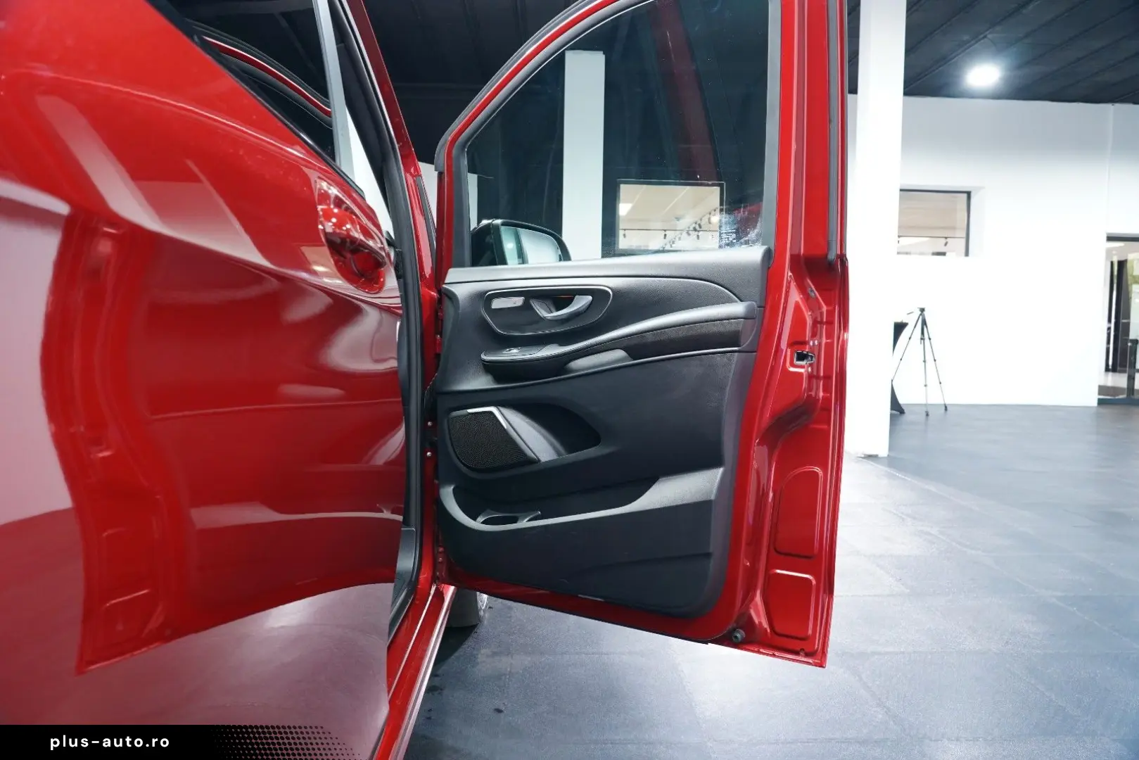 MERCEDES-BENZ V 300D AMG 9G Burmester® 360  Distro