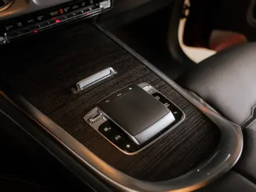 MERCEDES-BENZ G 63 AMG FACELIFT