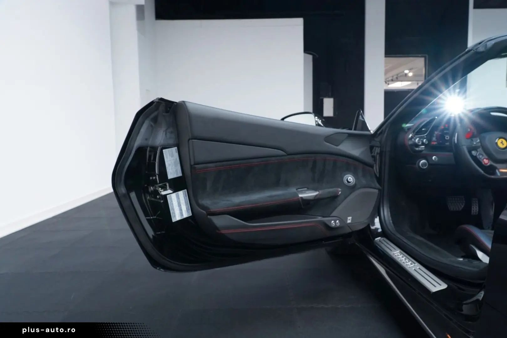 FERRARI 488 Spider JBL LIFT CARBON SPORTSITZ