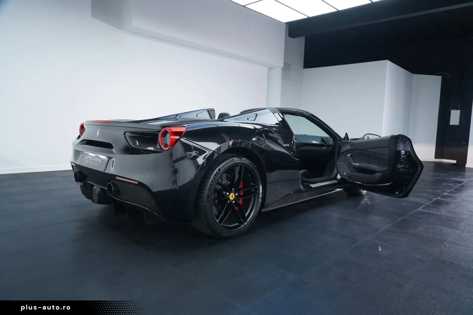 FERRARI 488 Spider JBL LIFT CARBON SPORTSITZ