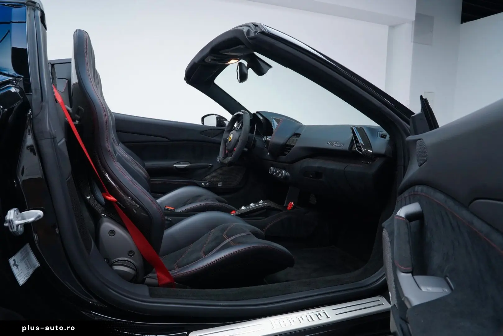 FERRARI 488 Spider JBL LIFT CARBON SPORTSITZ