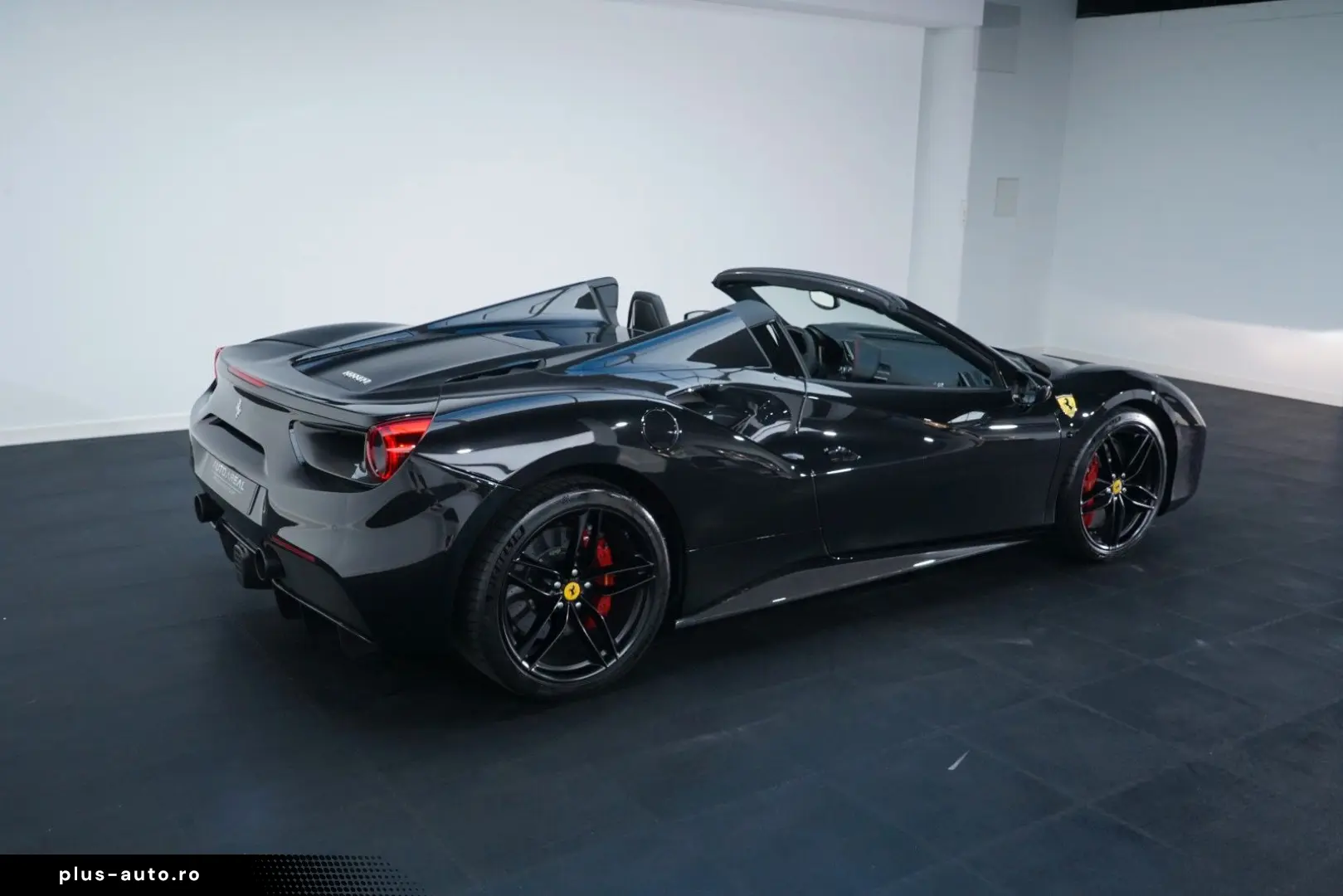 FERRARI 488 Spider JBL LIFT CARBON SPORTSITZ