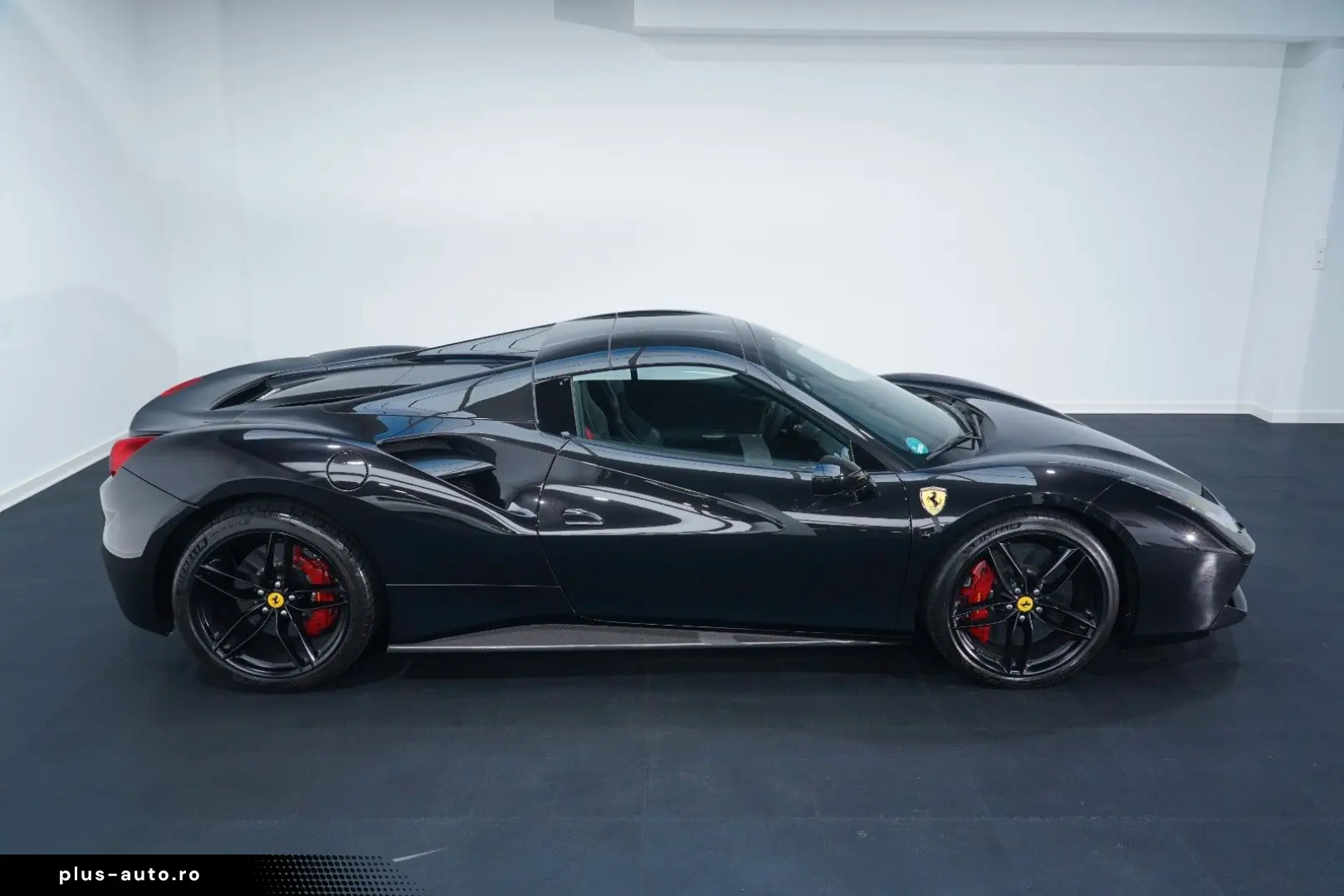 FERRARI 488 Spider JBL LIFT CARBON SPORTSITZ