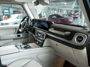 MERCEDES-BENZ G63 AMG   Burmester    360    Performa…