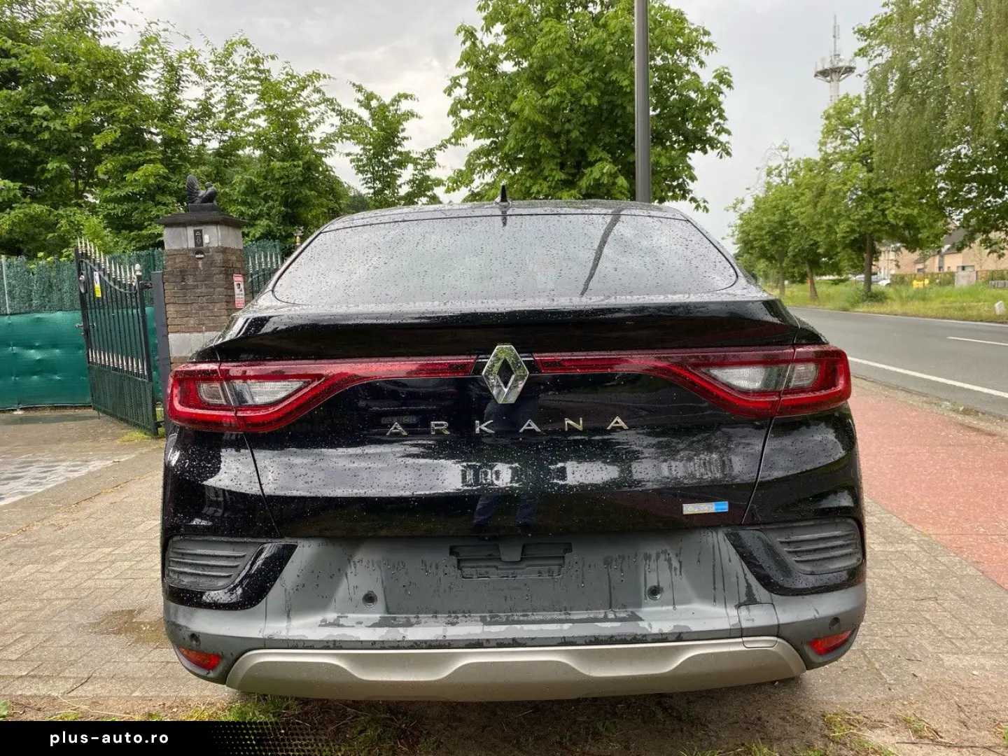 RENAULT Arkana 1.6i HEV E-TECH Bliss AUT CAM LEDER LED
