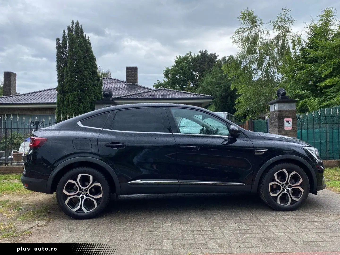 RENAULT Arkana 1.6i HEV E-TECH Bliss AUT CAM LEDER LED