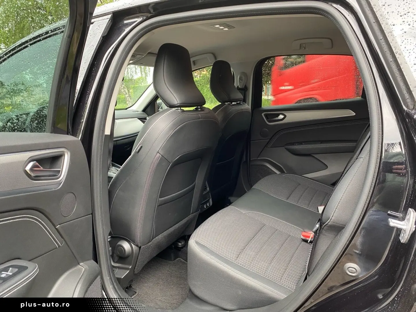 RENAULT Arkana 1.6i HEV E-TECH Bliss AUT CAM LEDER LED