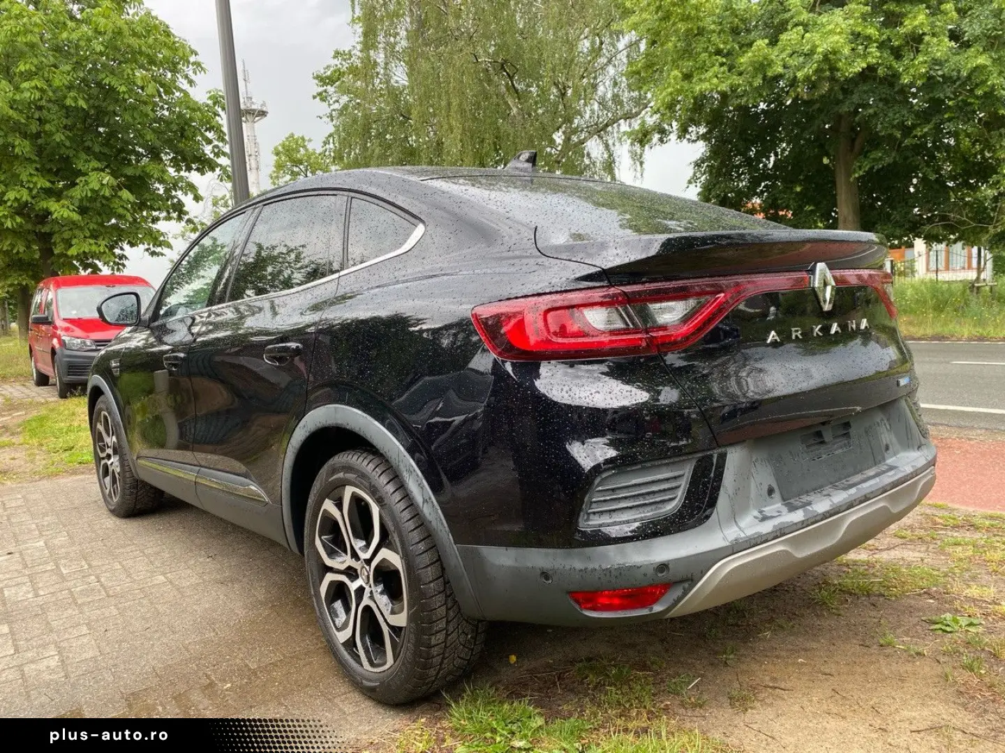 RENAULT Arkana 1.6i HEV E-TECH Bliss AUT CAM LEDER LED