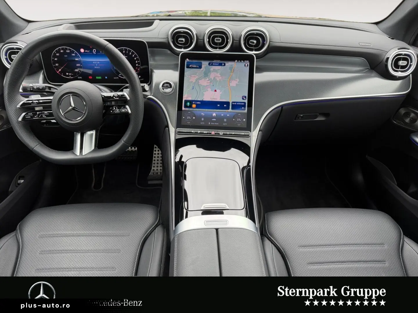 MERCEDES-BENZ GLC 300e 4M AMG HUD Pano Burmest