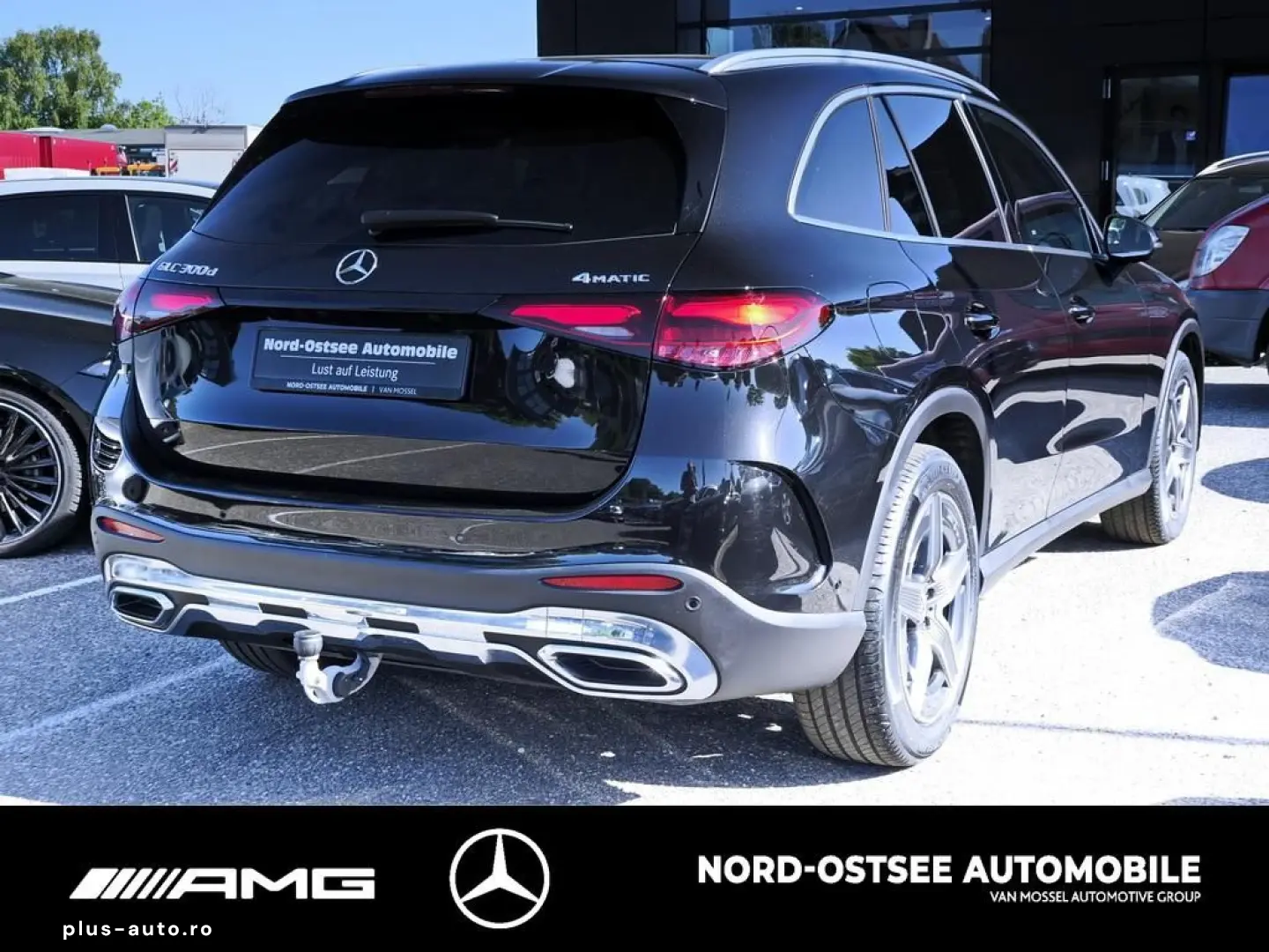 MERCEDES-BENZ GLC 300 d AMG 4M AHK DISTRONIC KEYLESS
