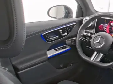 MERCEDES-BENZ GLC 300 4M AMG-Sport 360 Pano Burm AHK