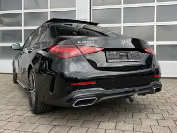 Mercedes-Benz C 300d 4M Limousine AMG PANO LEDER BURMESTER