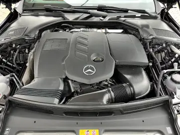 Mercedes-Benz C 300d 4M Limousine AMG PANO LEDER BURMESTER