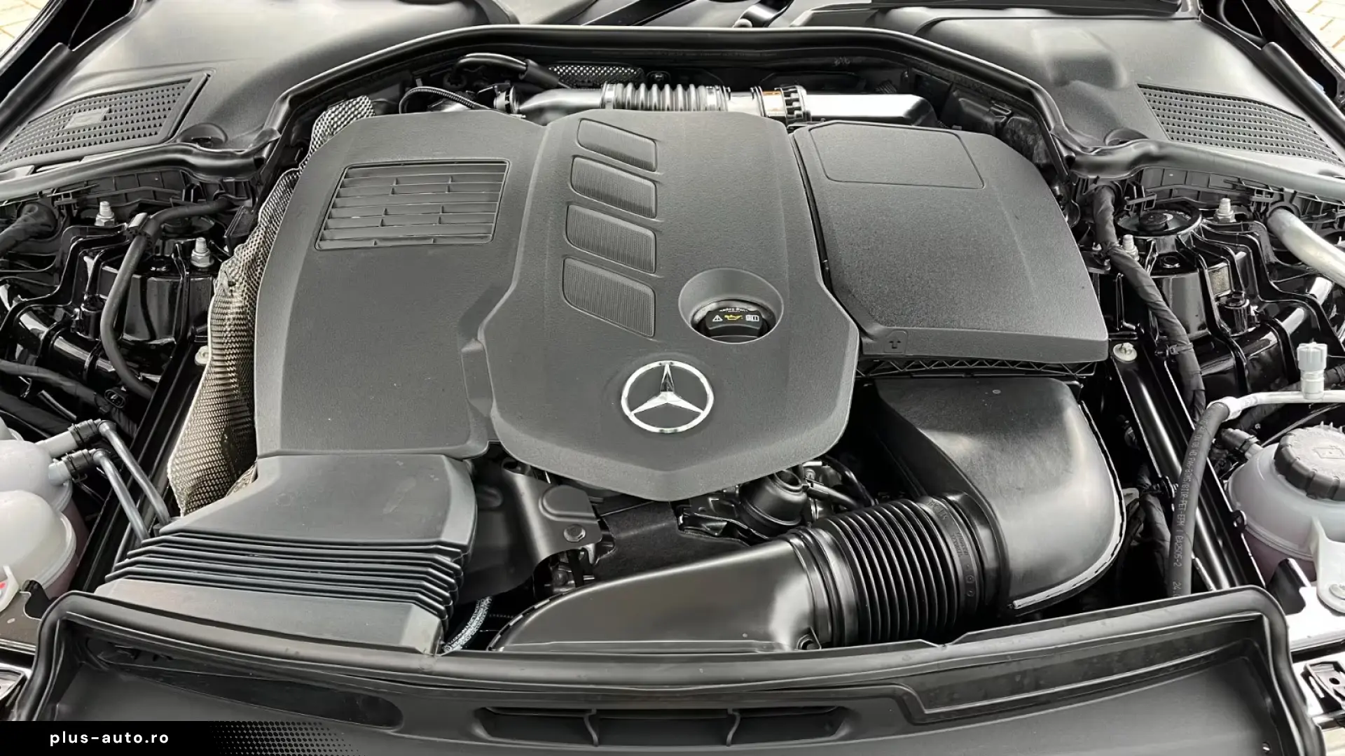 Mercedes-Benz C 300d 4M Limousine AMG PANO LEDER BURMESTER