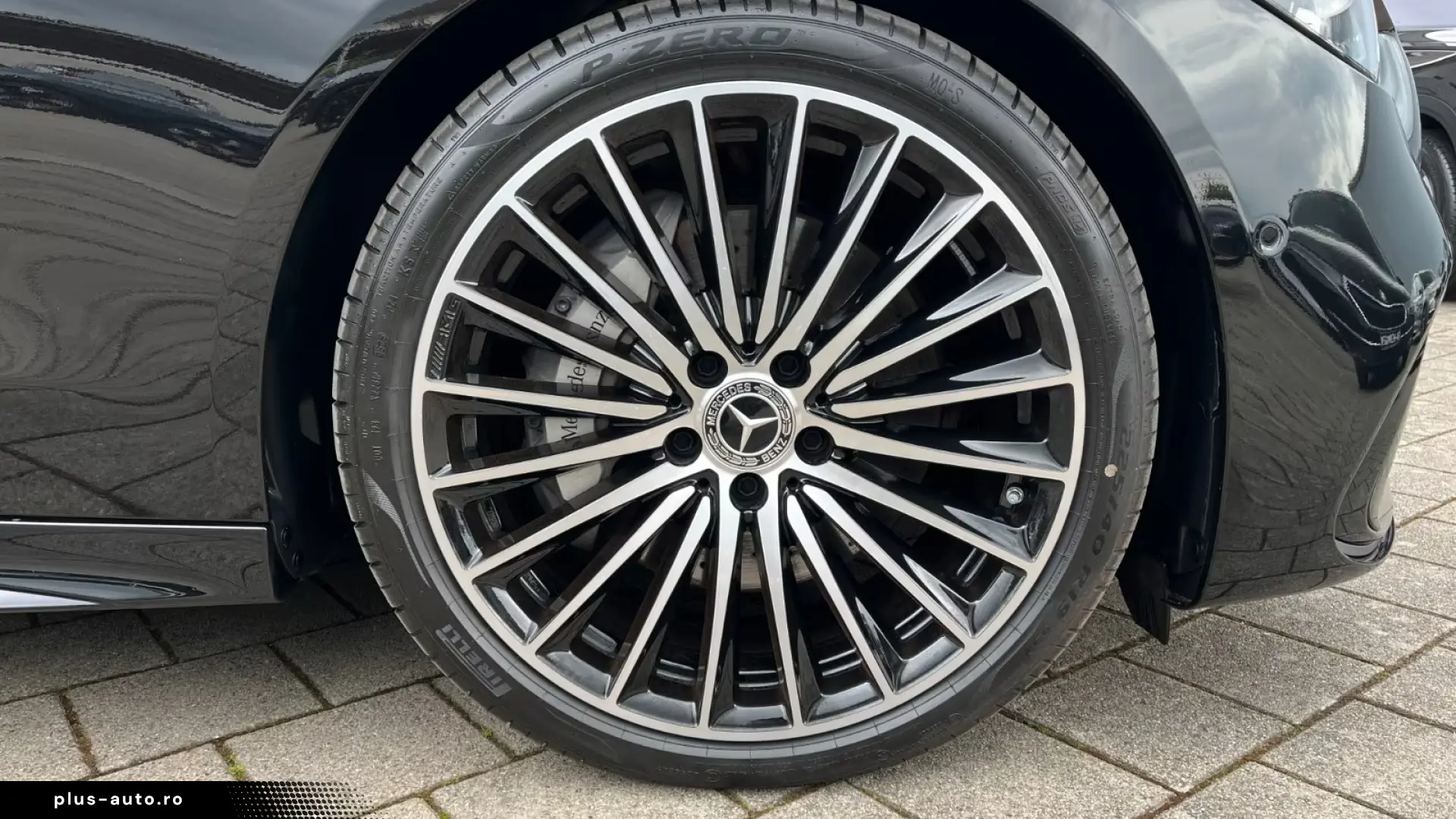 Mercedes-Benz C 300d 4M Limousine AMG PANO LEDER BURMESTER