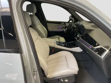 BMW X5 xDrive30d M Sport Standheizung Massage LED