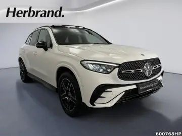 MERCEDES-BENZ GLC 300 e 4M AMG Night Pano AHK Memory