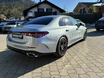 Mercedes-Benz E 220 d 4M LIMO AMG STHZG PANO DIGI AHK MEMORY